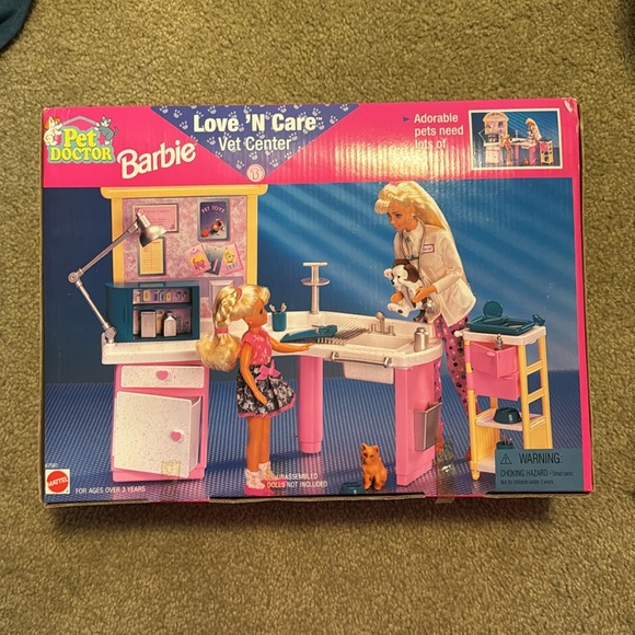 Barbie Vet Center - Picture 2 of 2